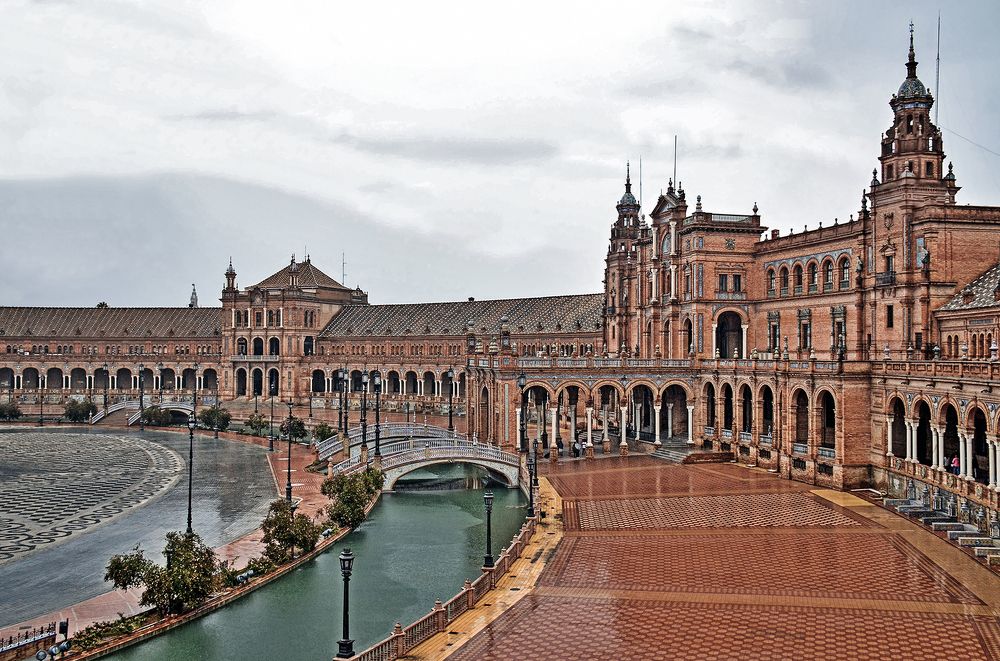 Дождь на Площади Испании