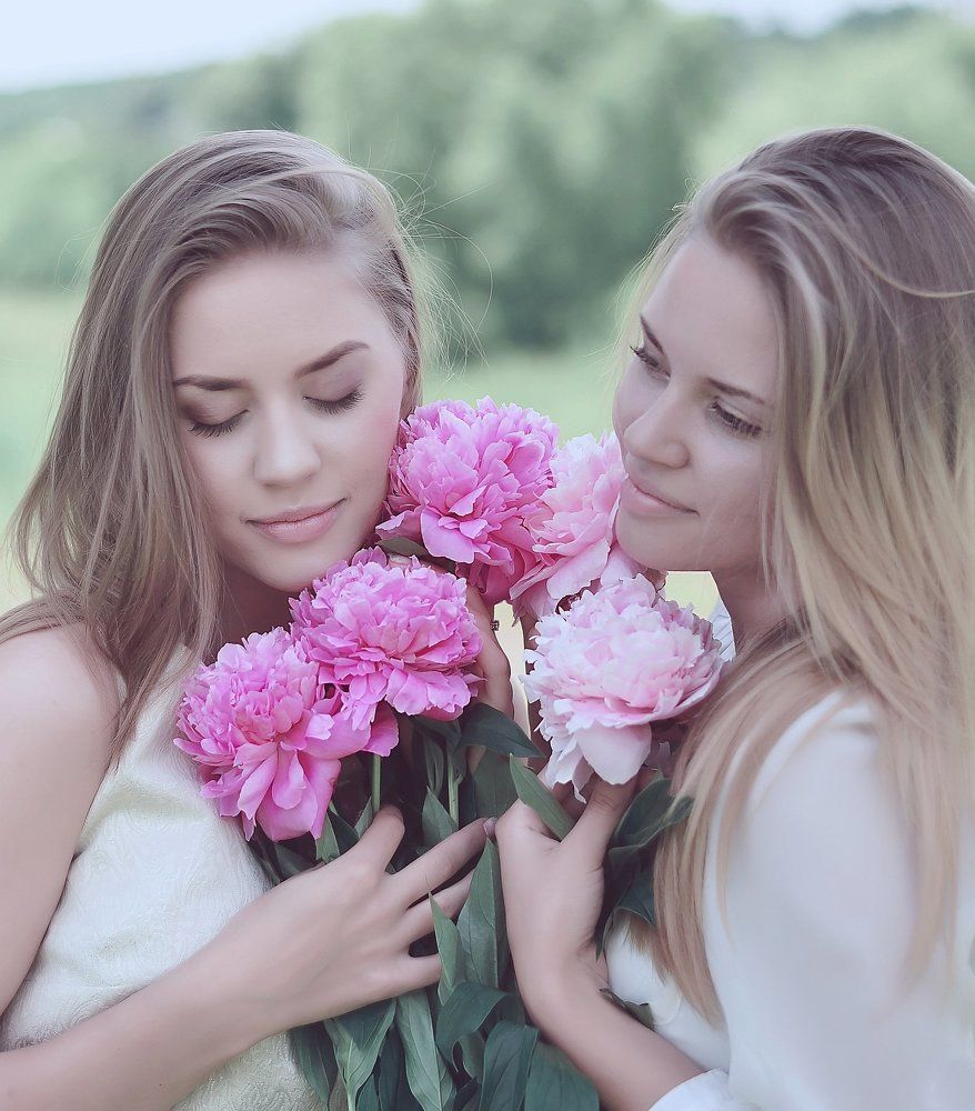 Peony Twins