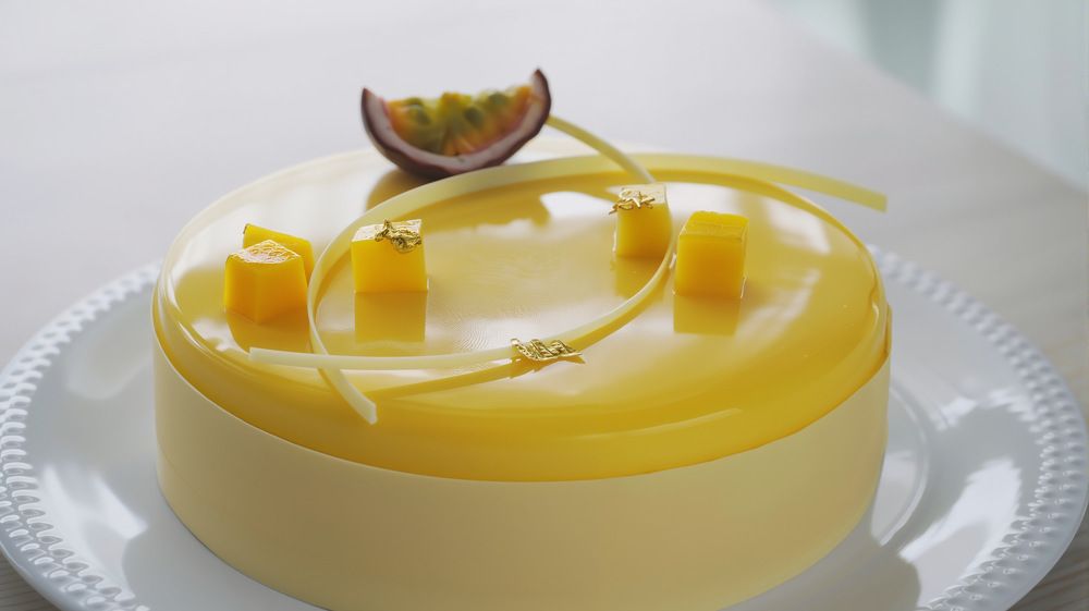 Манговое пирожное