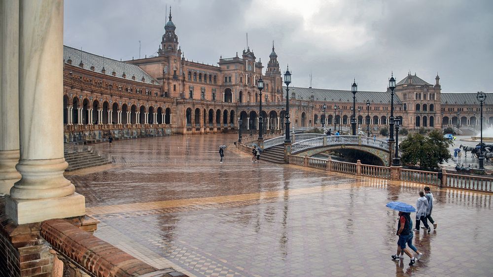 Как этот дождь надоел!