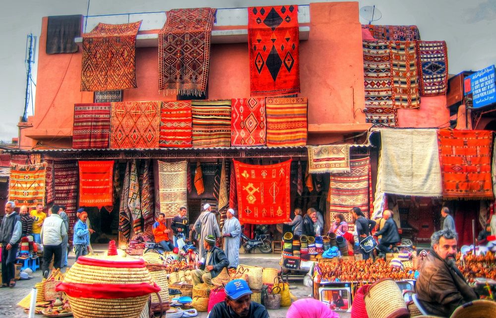 Marràqueix - mercat alfombres -Marroc