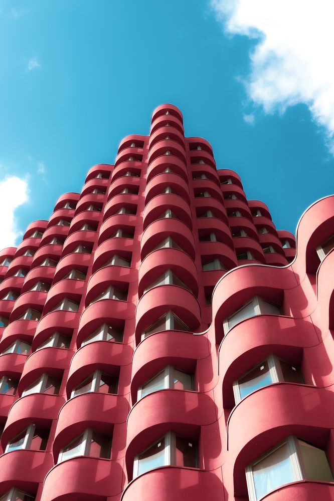 Красный в городе/Red in the city