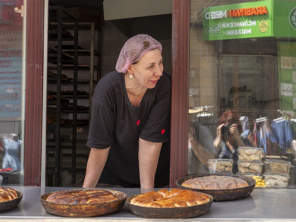 Продавщица на рынке, Дагестан