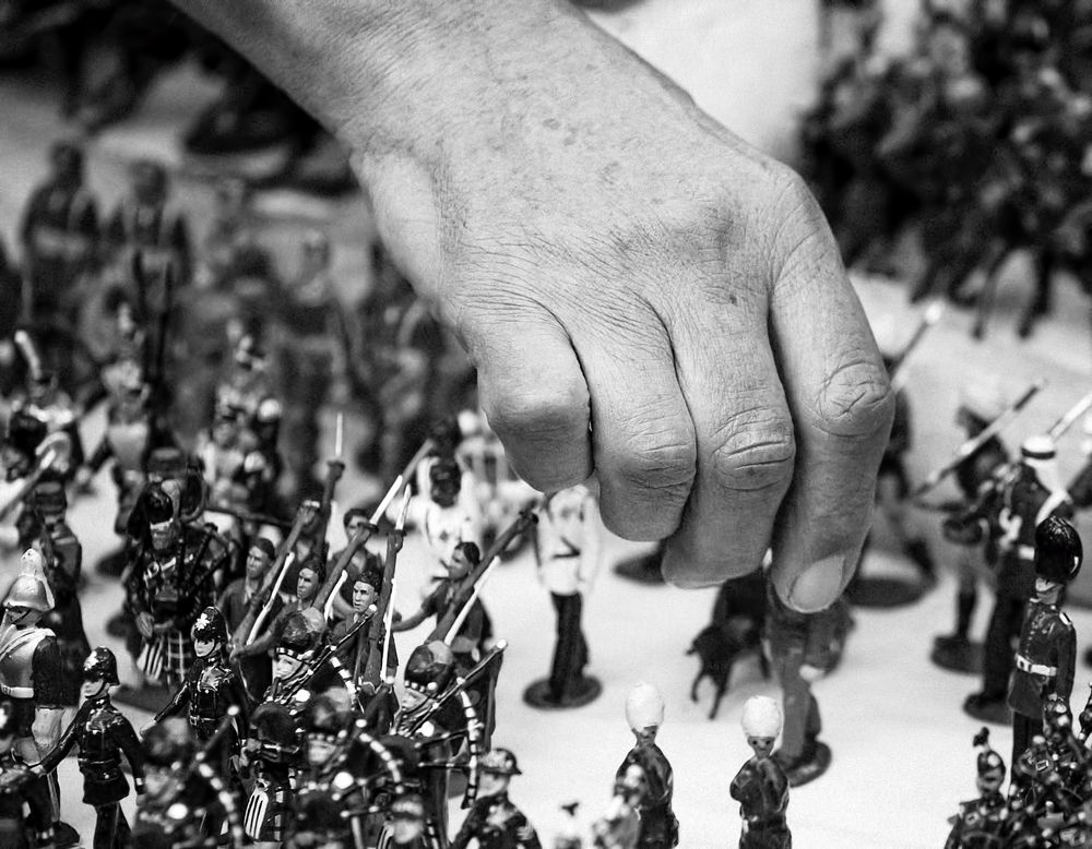 Tin Soldier Street Vendor