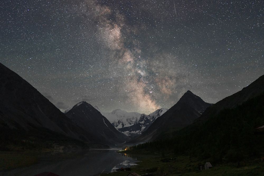 Photograph by Alex Parfenov