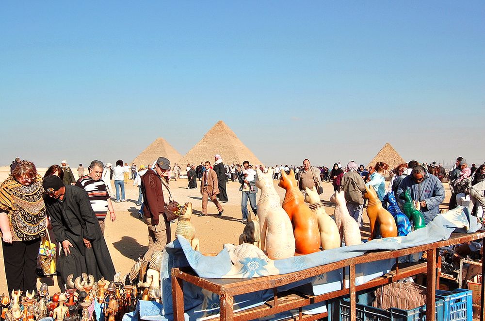 Торговля сувенирами