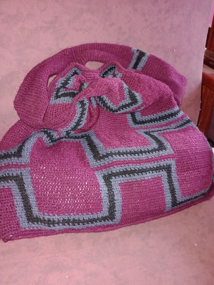 Photograph by Ludy Tana