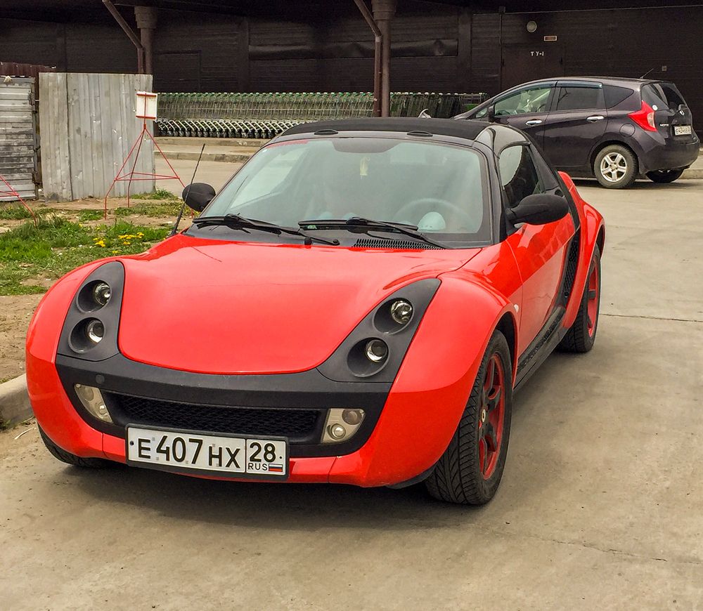 Спортивный автомобиль smart roadster
