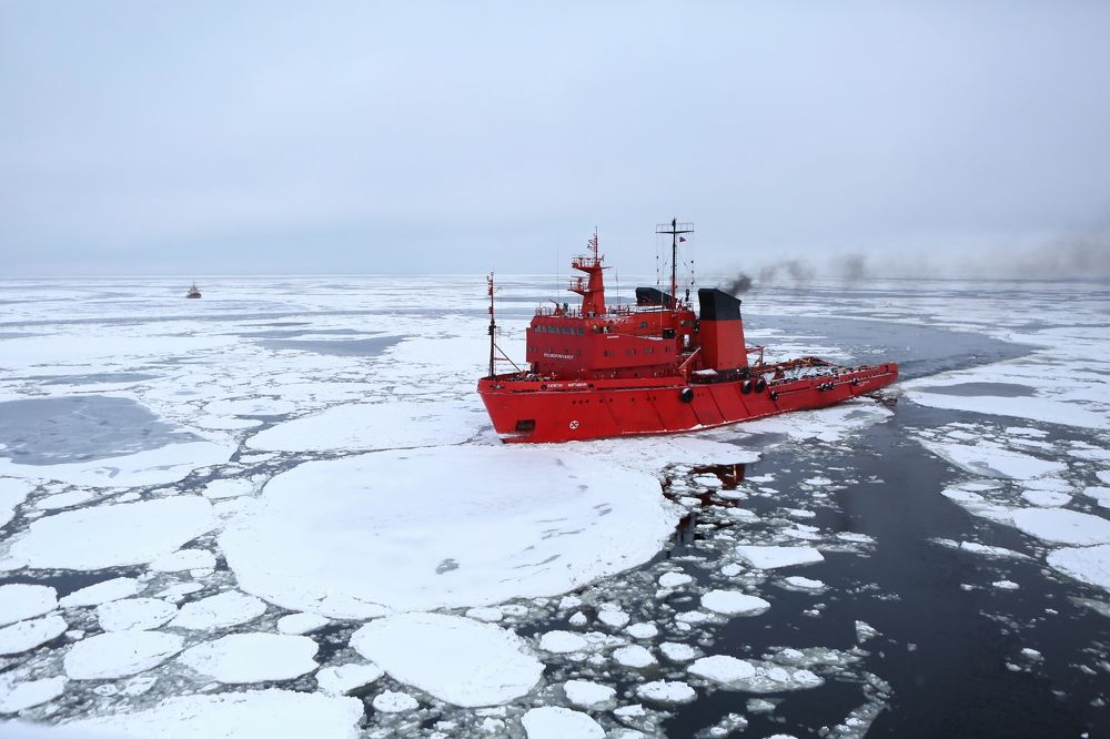 Белое море - красный пароход
