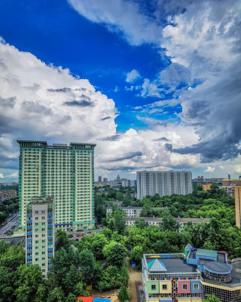 Небо над Москвой