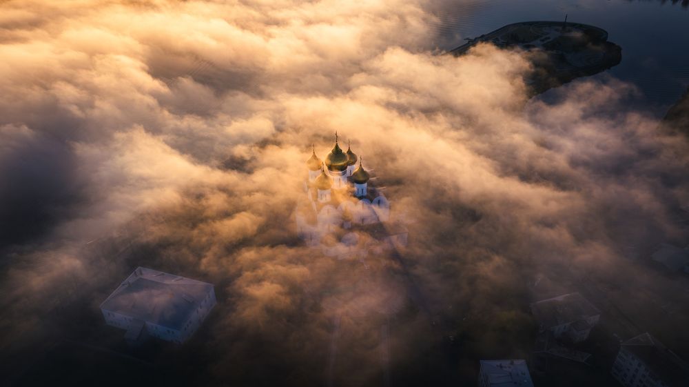 Утро на Волге