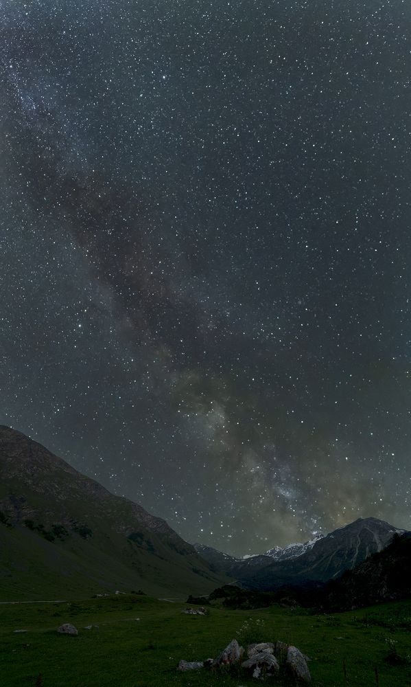 Таинство ночи в Уштулу.