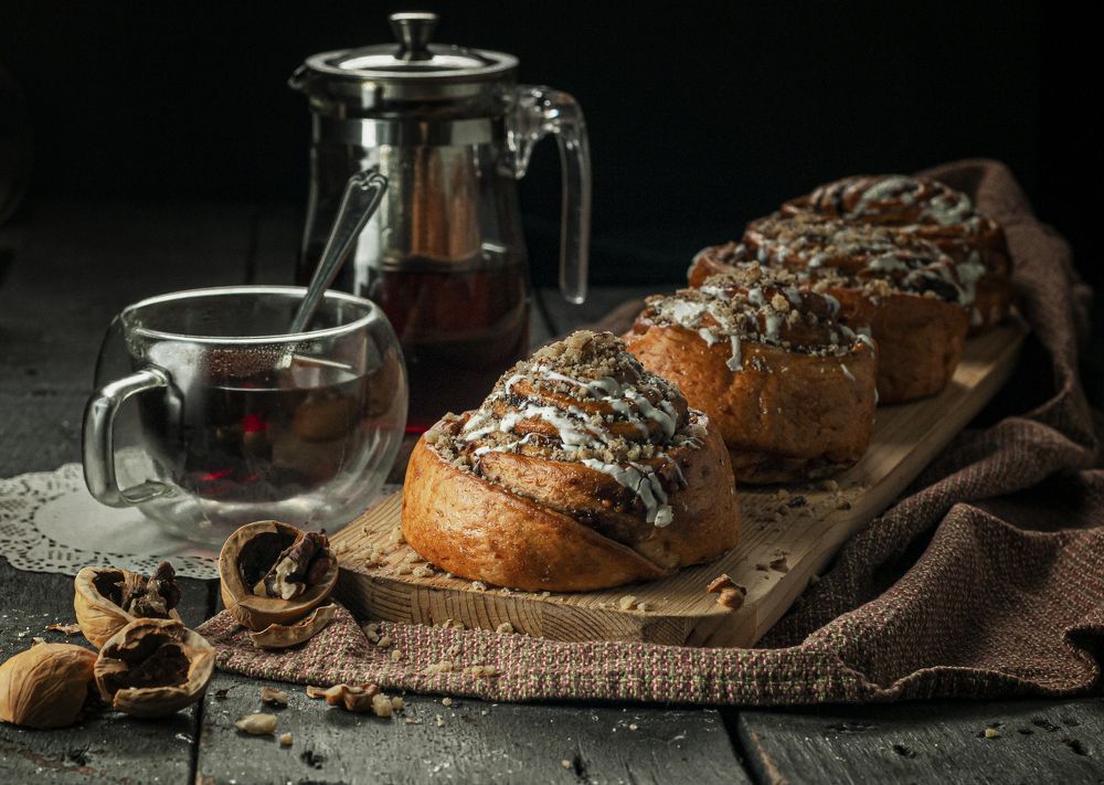 Булочки с корицей и орехами