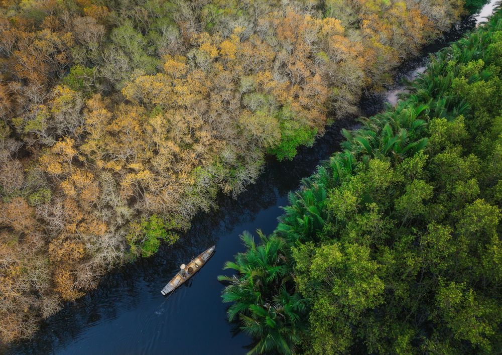 Photograph by Dinh Phong