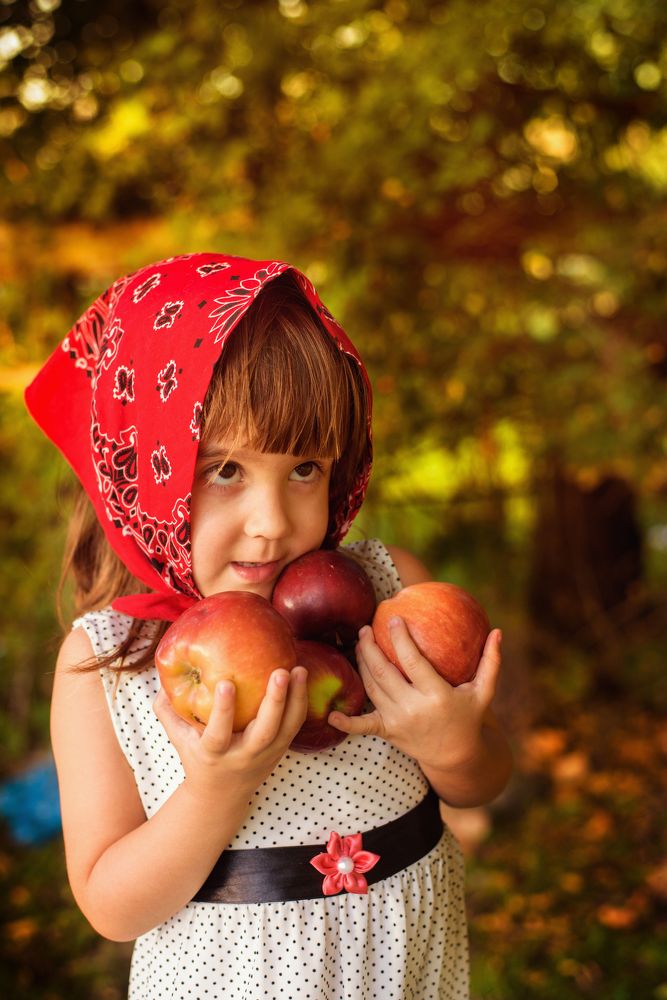 "Кому яблочек"