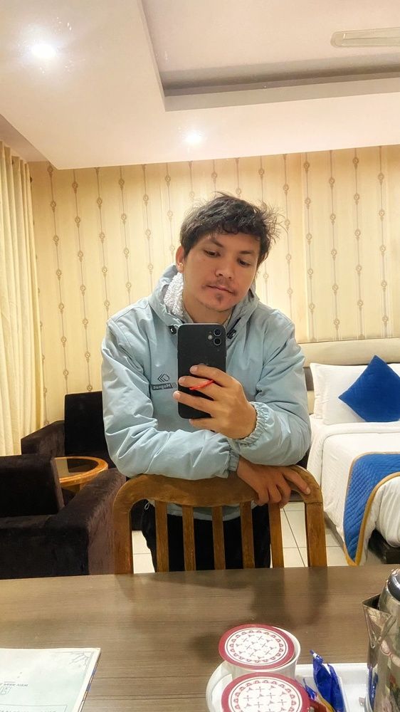 Фотография автора Mahesh singh bisht