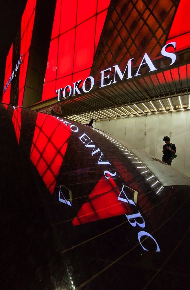 Photograph by Kenzou Sastra