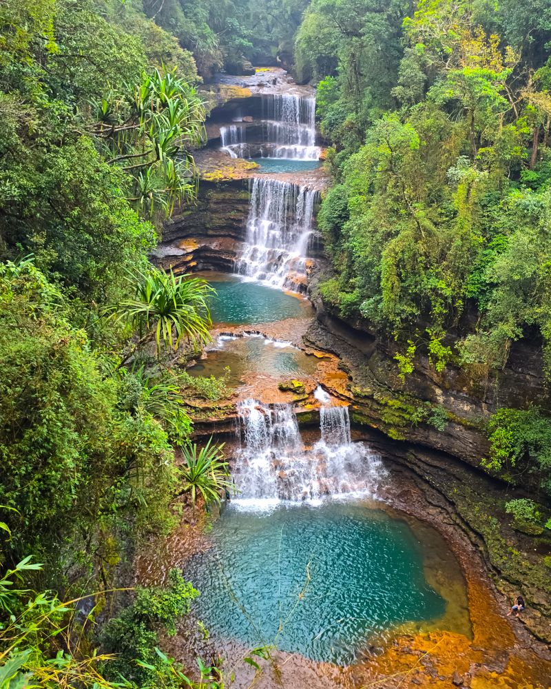 Wei Sawdong Falls is a three-tiered waterfall located in Cherrapunji, Meghalaya