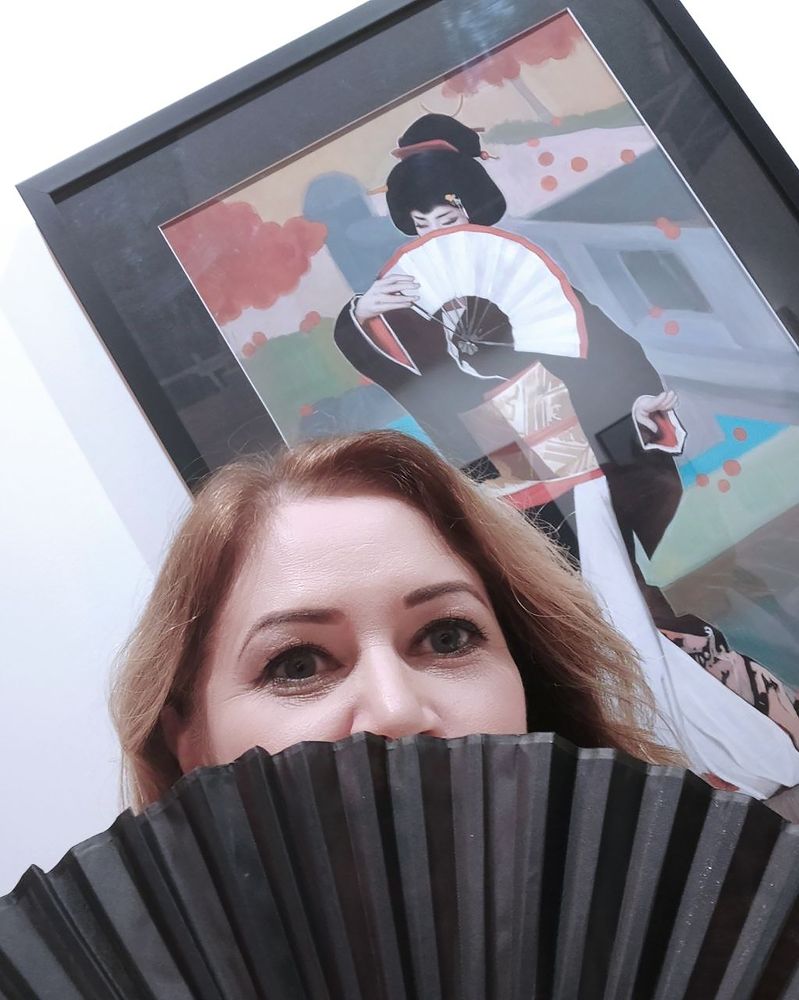 Дама с веером