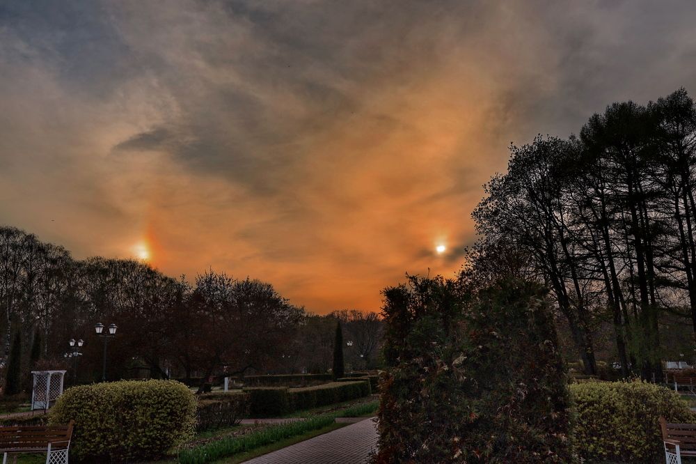 Москва. Двойное солнце в мае.