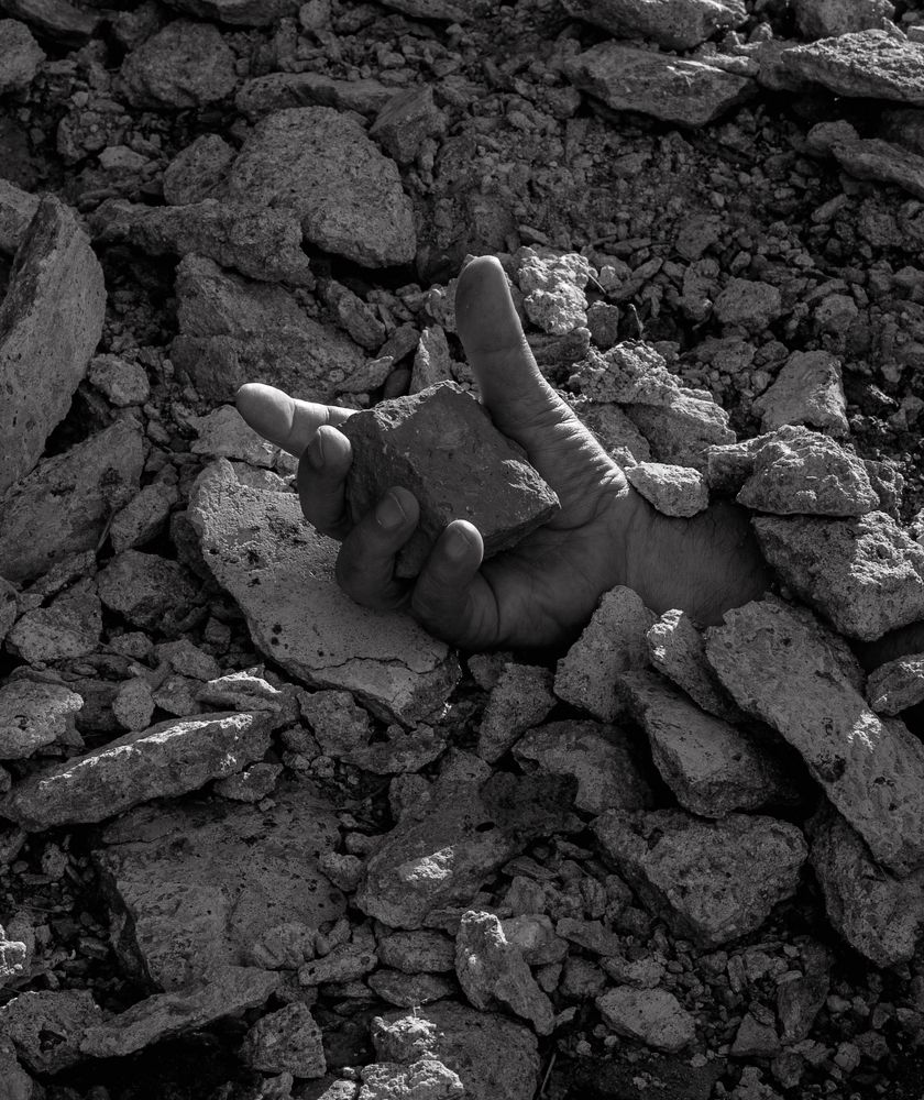 unthrown - the last stone