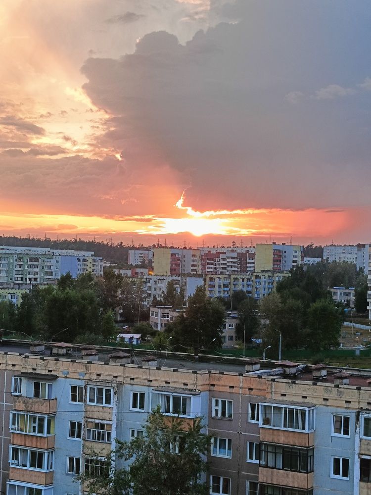 Photograph by Bin Mr.