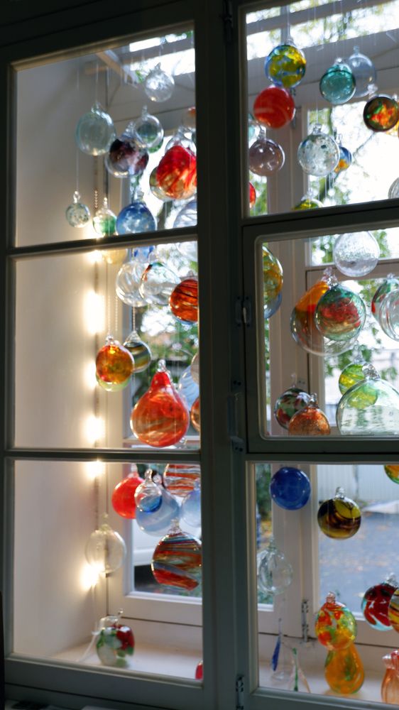 Разноцветные шары.