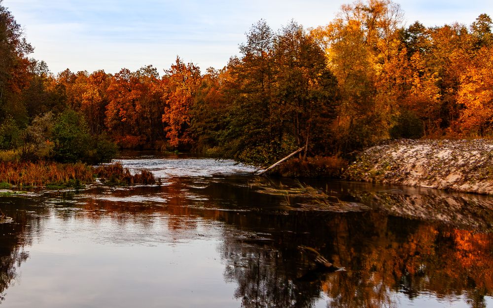 Ilet river, colors of Autumn