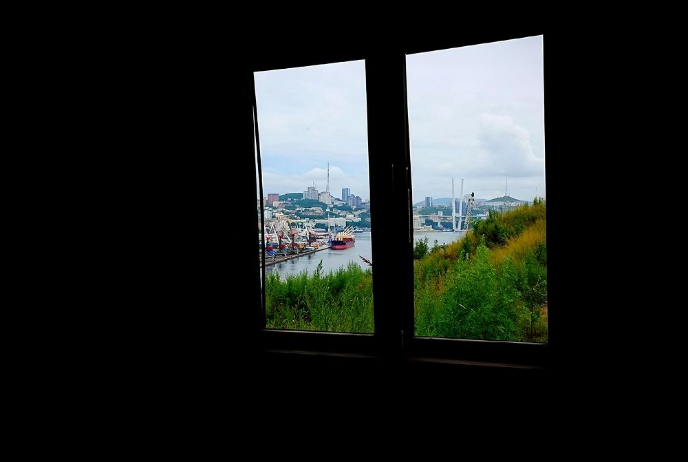 Окно во Владивосток.