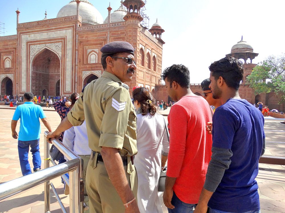 Один среди толпы