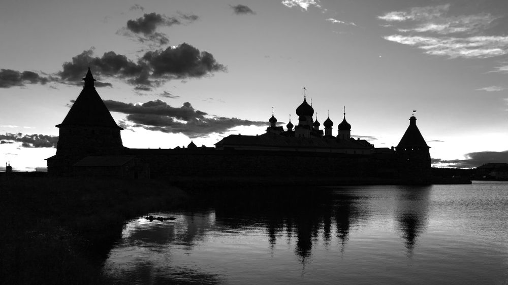 Photograph by Alexandr Seleznev