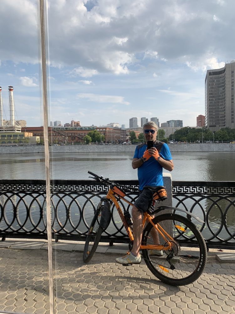 Я и оранжевый конь