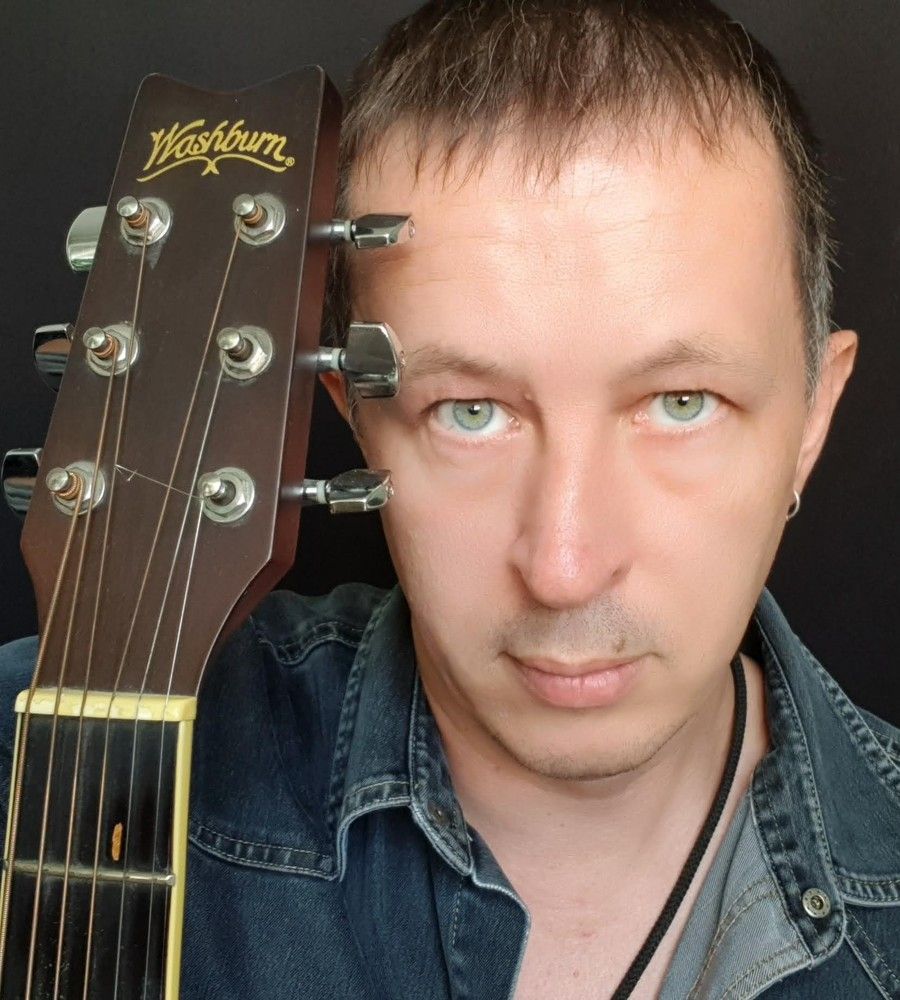 Фотография автора Максим Грибанов