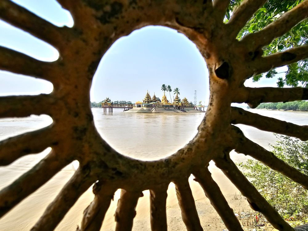 Photograph by Do Thi Thanh Binh