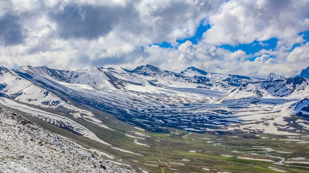 Photograph by Farrukh Sidddiqi