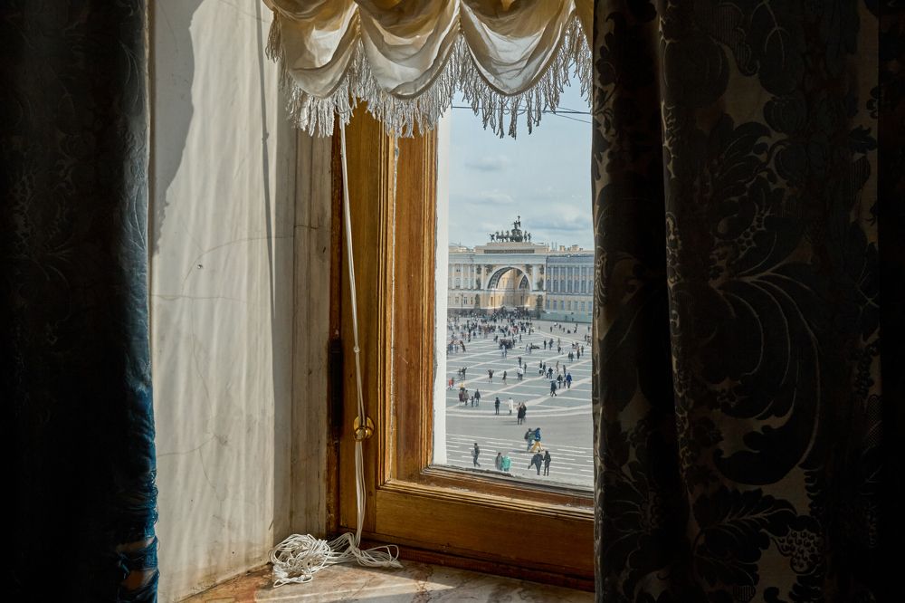 Жили-были с видом на "Дворцовую".