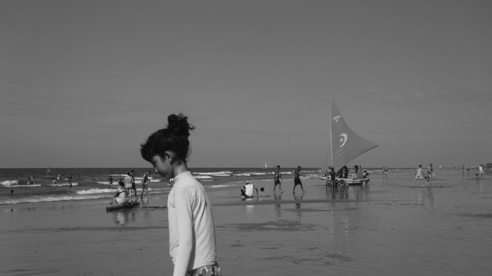 Garota na praia