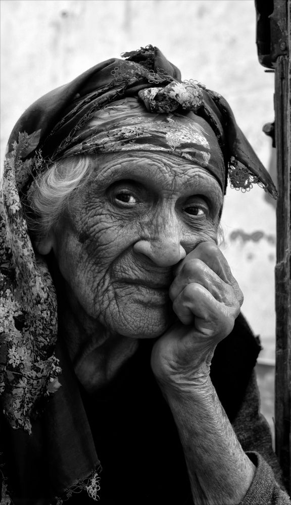 Photograph by Muzaffer Sütlüoğlu