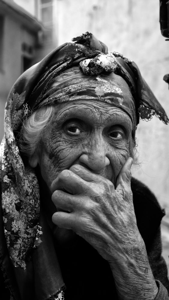 Photograph by Muzaffer Sütlüoğlu