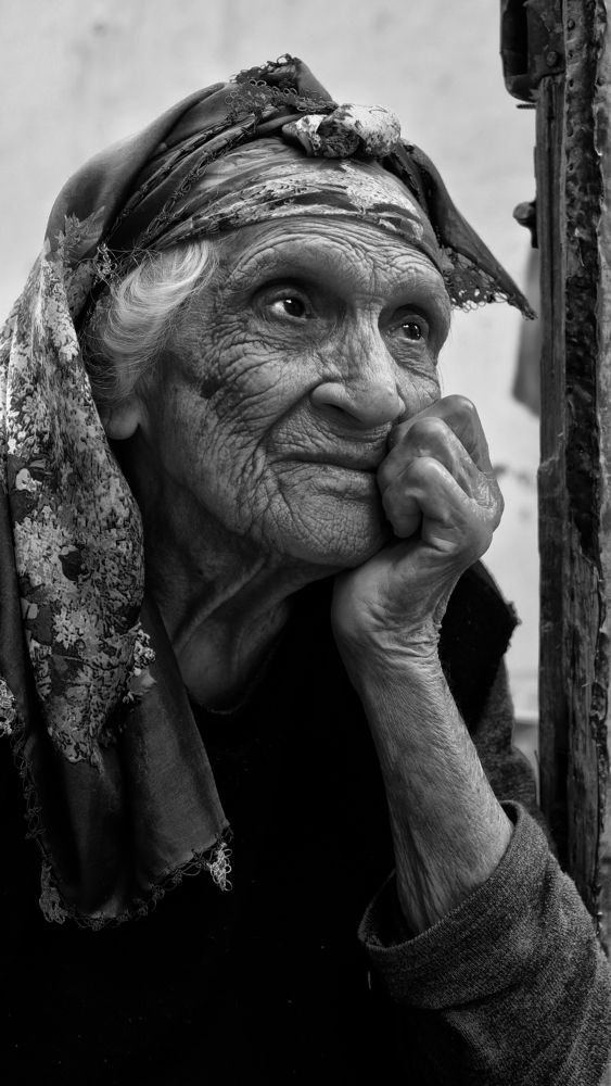 Photograph by Muzaffer Sütlüoğlu