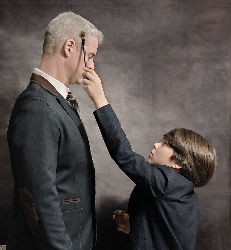 When children want their parents to be young again. Когда дети хотят, чтобы их родители снова стали молодыми.