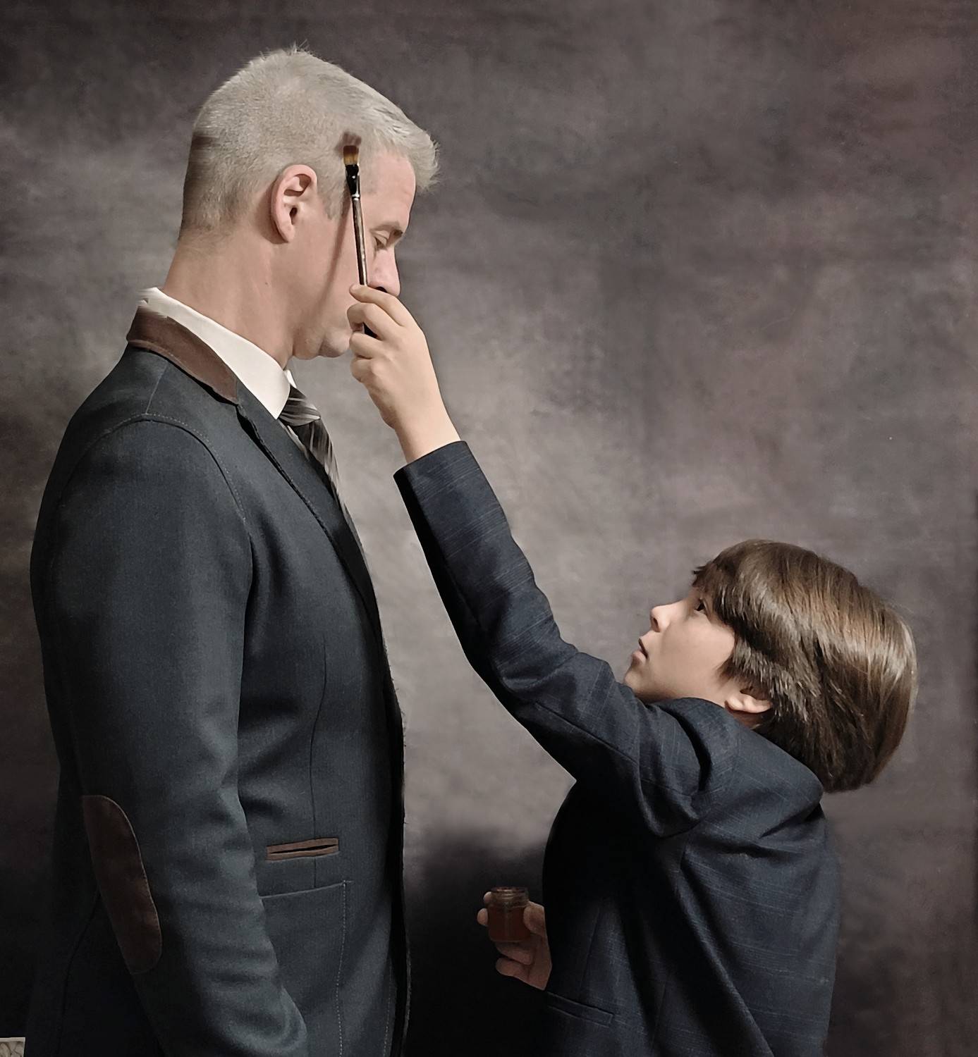 When children want their parents to be young again. Когда дети хотят, чтобы их родители снова стали молодыми.