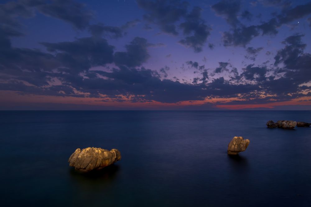 «волшебный цвет над нами»