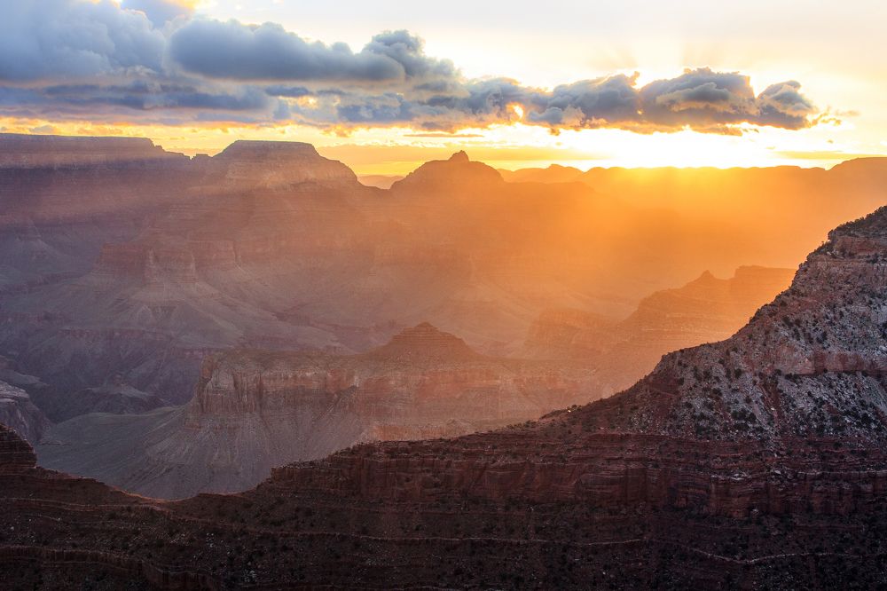 Рассвет над каньоном