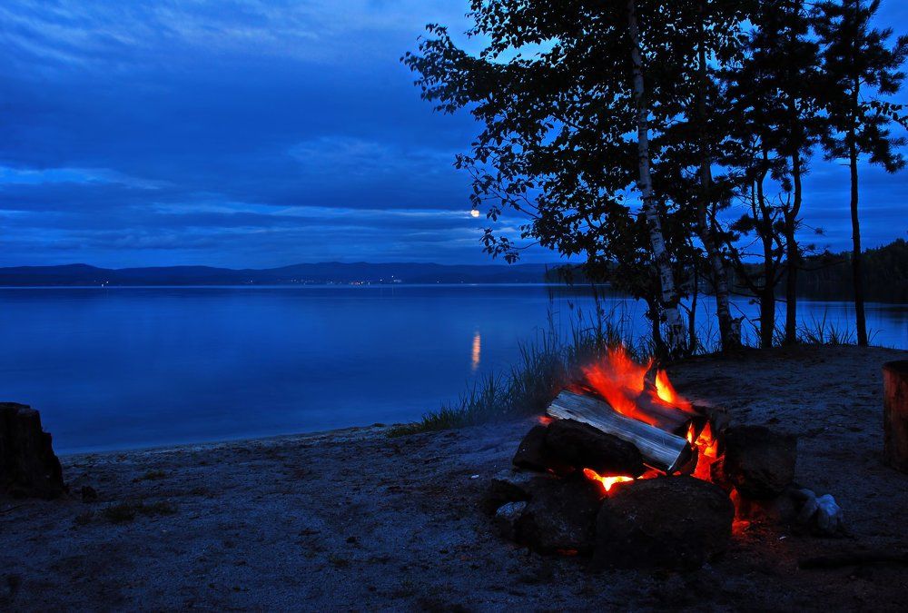 Коротая вечерок.