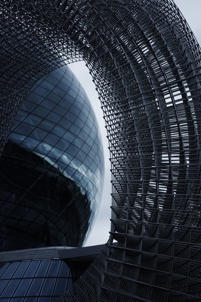 Photograph by Artem Menchshikov