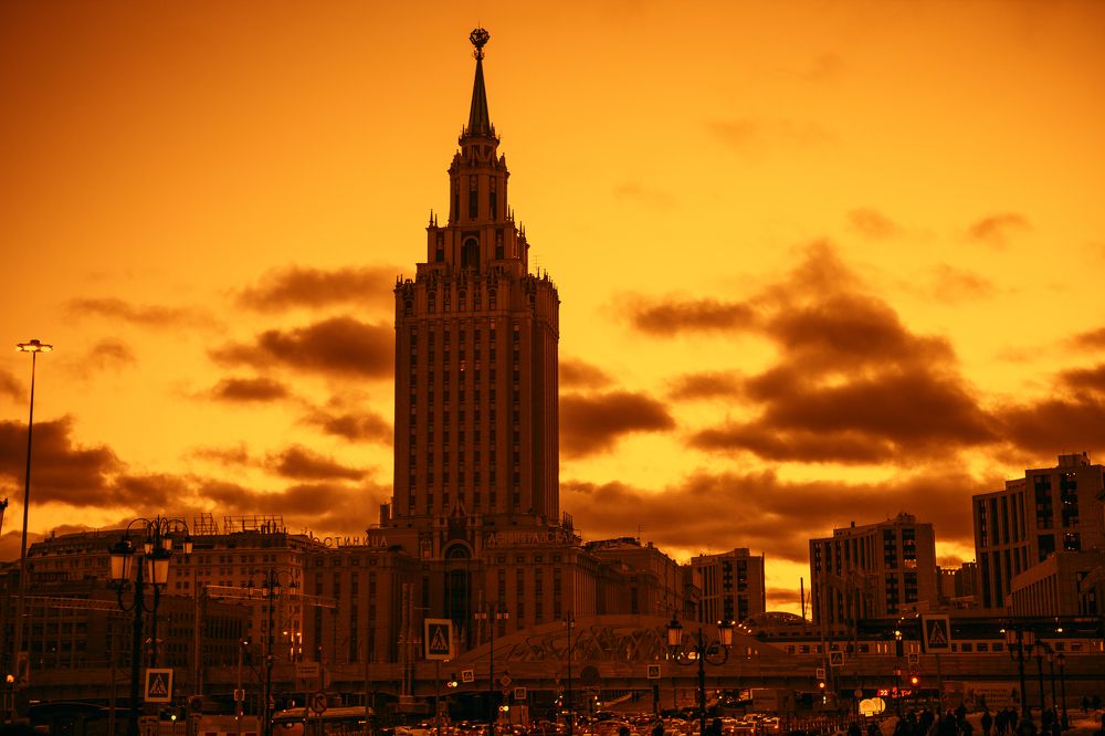 Фотография автора Евгений Величко