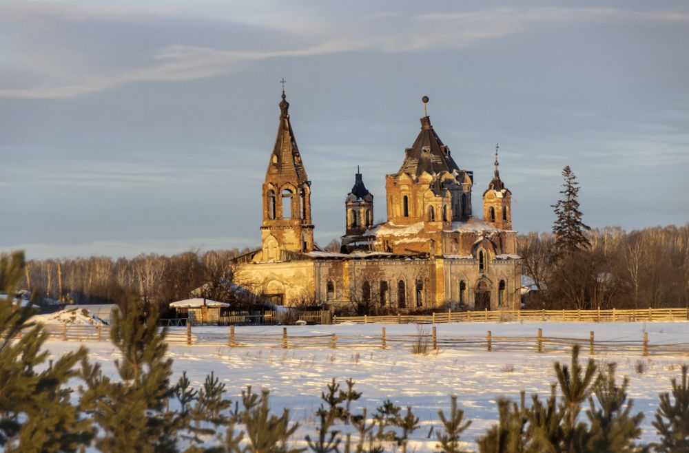 Храм в селе Троицкое