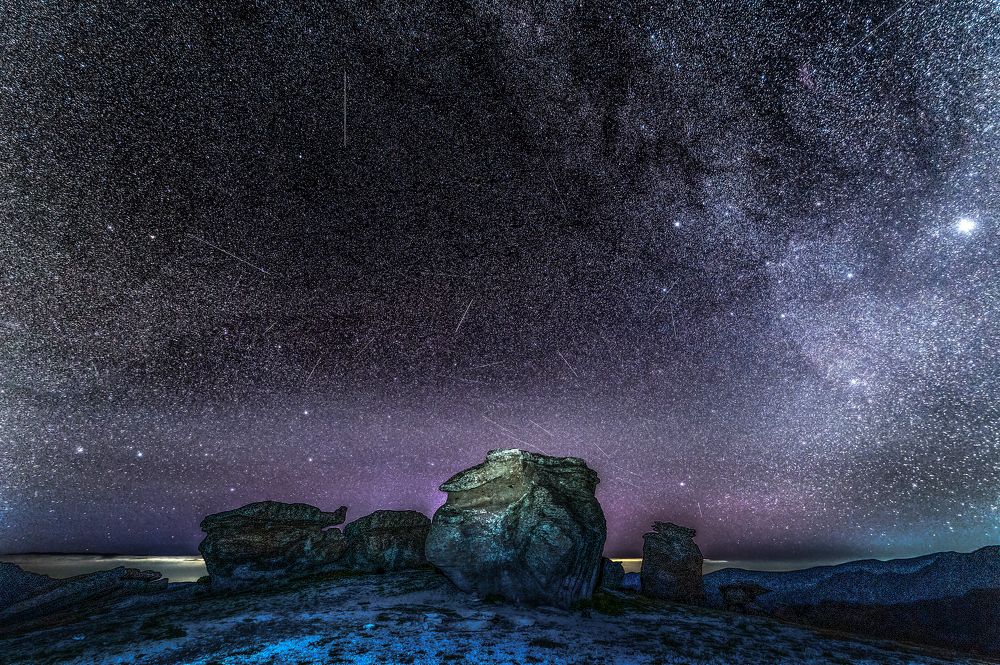 Над склонами Эльбруса