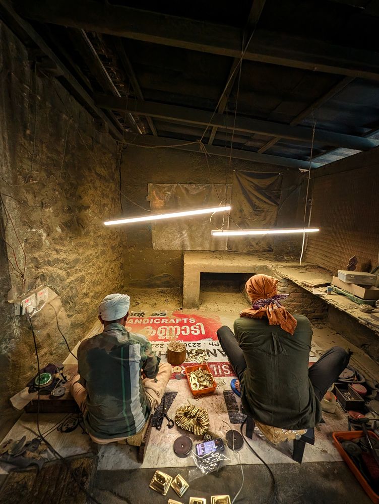 Aaranmula mirror manufacturing